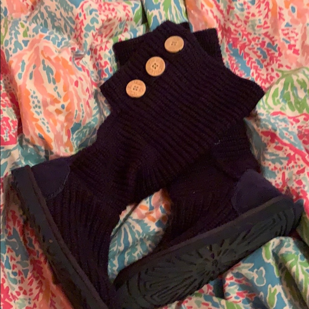 Navy uggs